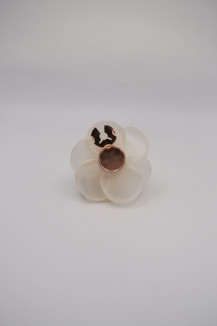 Hemdknopf-Clips Blumenmuster