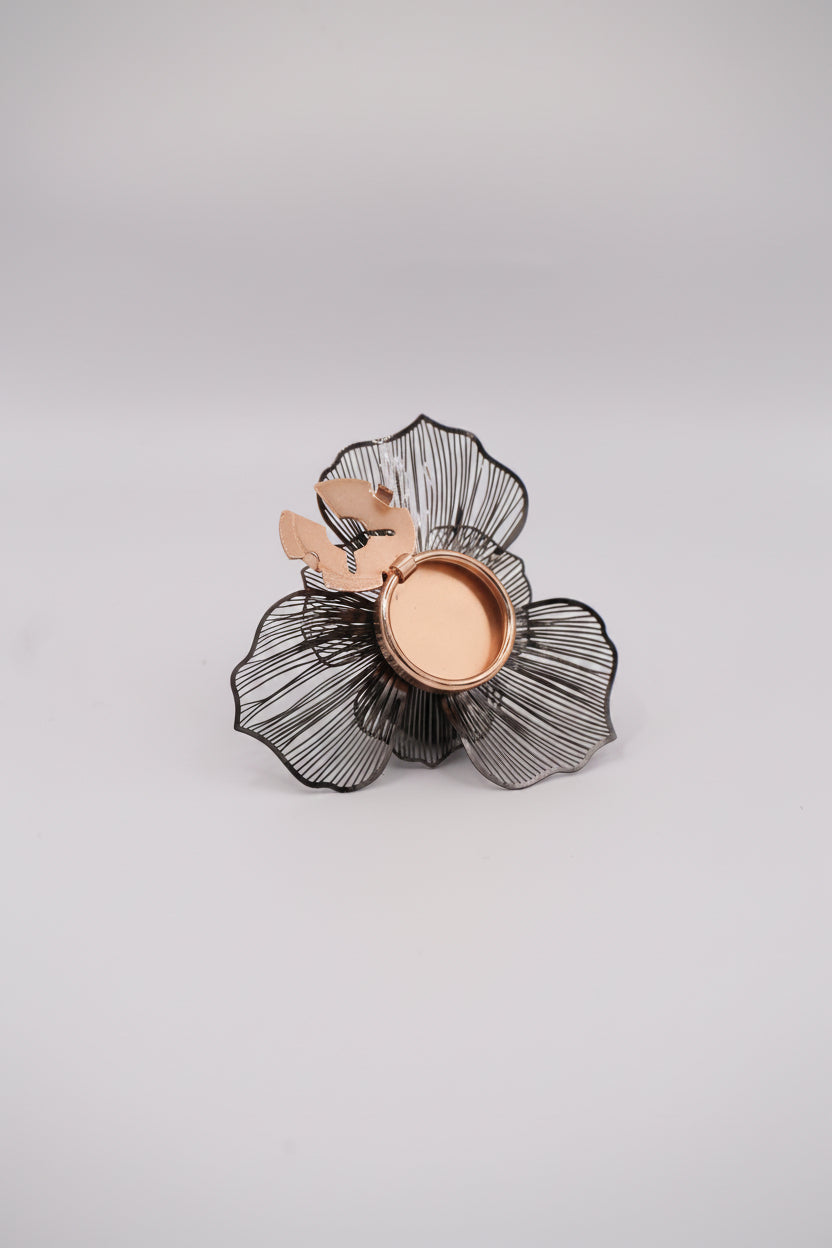 Hemdknopf-Clips Blumenmuster