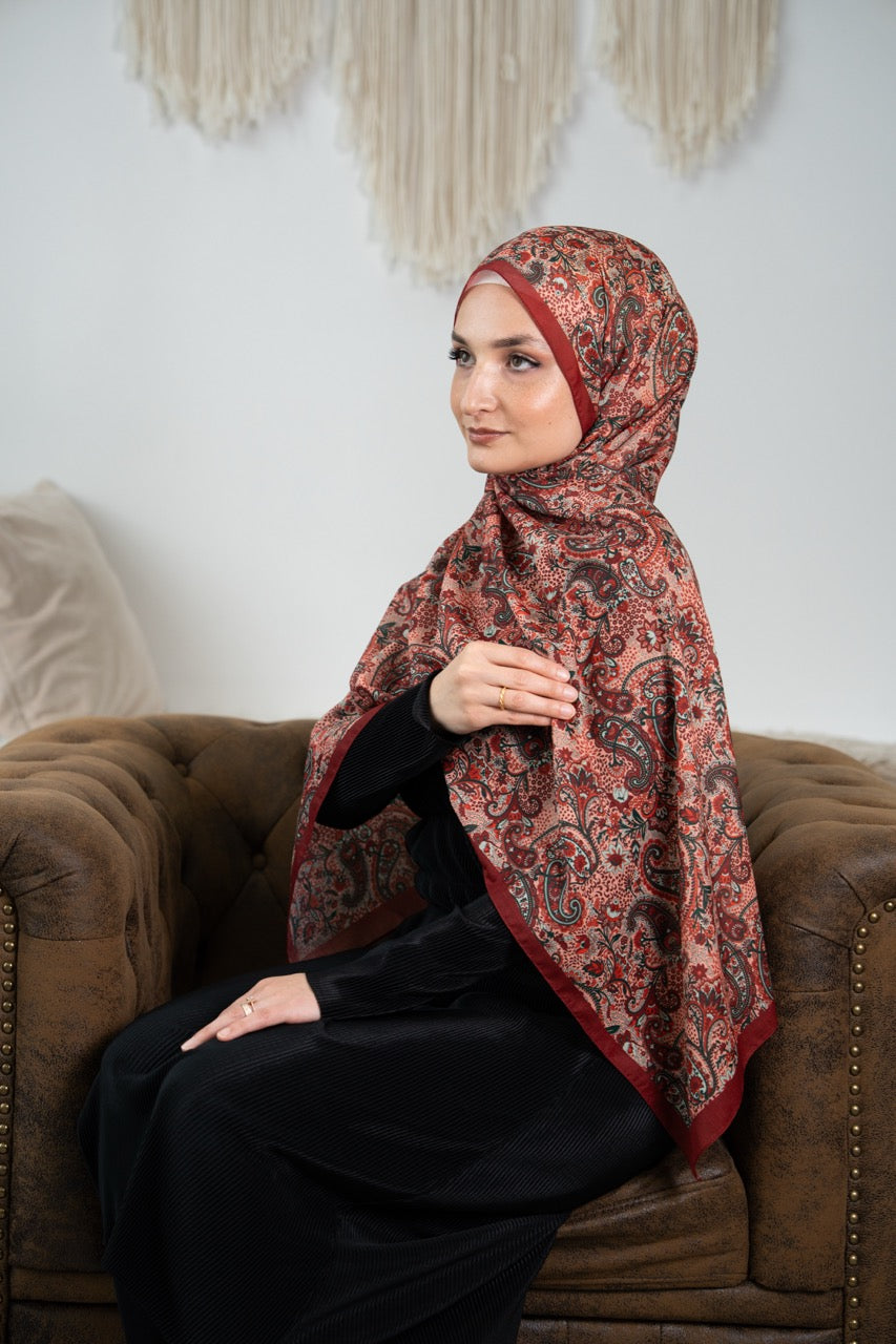 Zah´ra Cotton- Ruby red